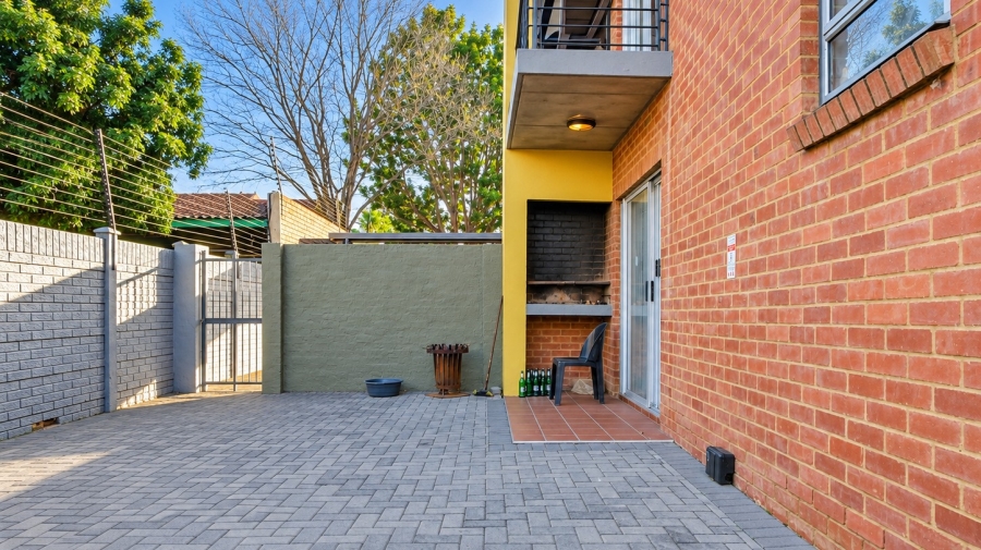1 Bedroom Property for Sale in Rustenburg Central North West